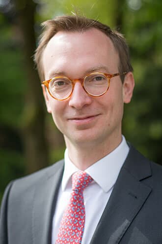 Assoz. Univ.-Prof. Dr. Sebastian Bergmann, LL.M. MBA